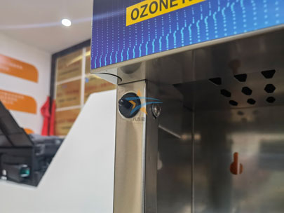 壁掛式uv刀具消毒柜實(shí)拍圖