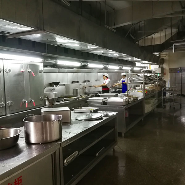 東莞大嶺山第二小學(xué)食堂廚房烹飪區(qū)