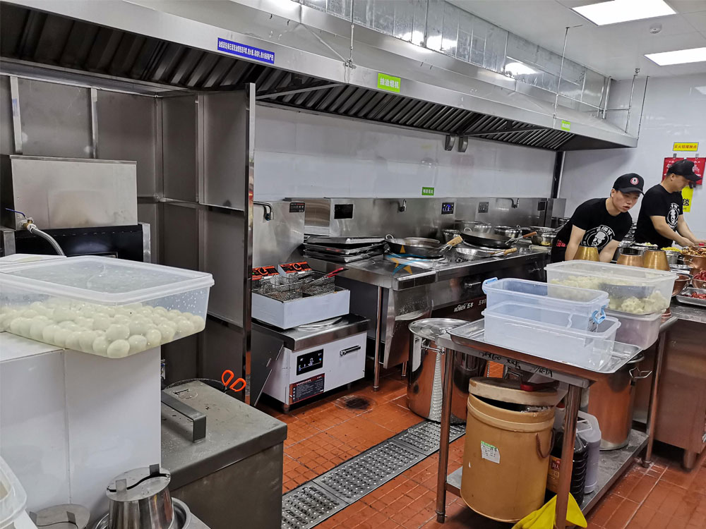 老佛爺銅爐蛙鍋連鎖餐飲廚房工程中央主廚 老佛爺銅爐蛙鍋連鎖餐飲廚房工程中央主廚