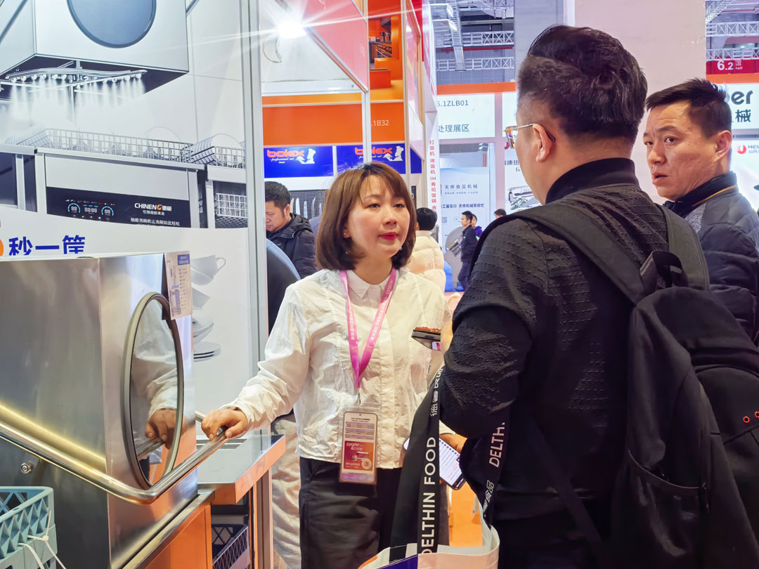 馳能八吉星廚房工程第三十三屆上海國(guó)際酒店及餐飲業(yè)博覽會(huì)現(xiàn)場(chǎng)